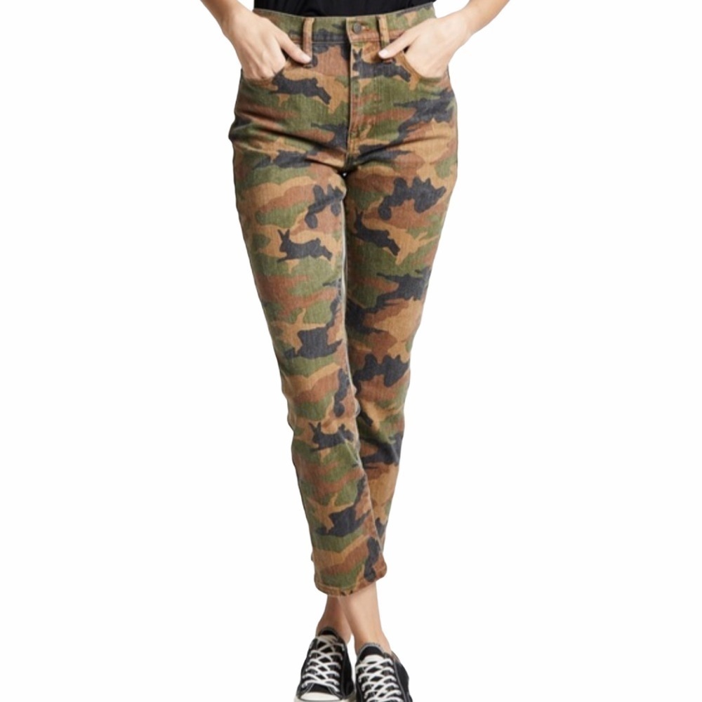NWT Madewell High Rise Camo Slim Boyjean Jeans